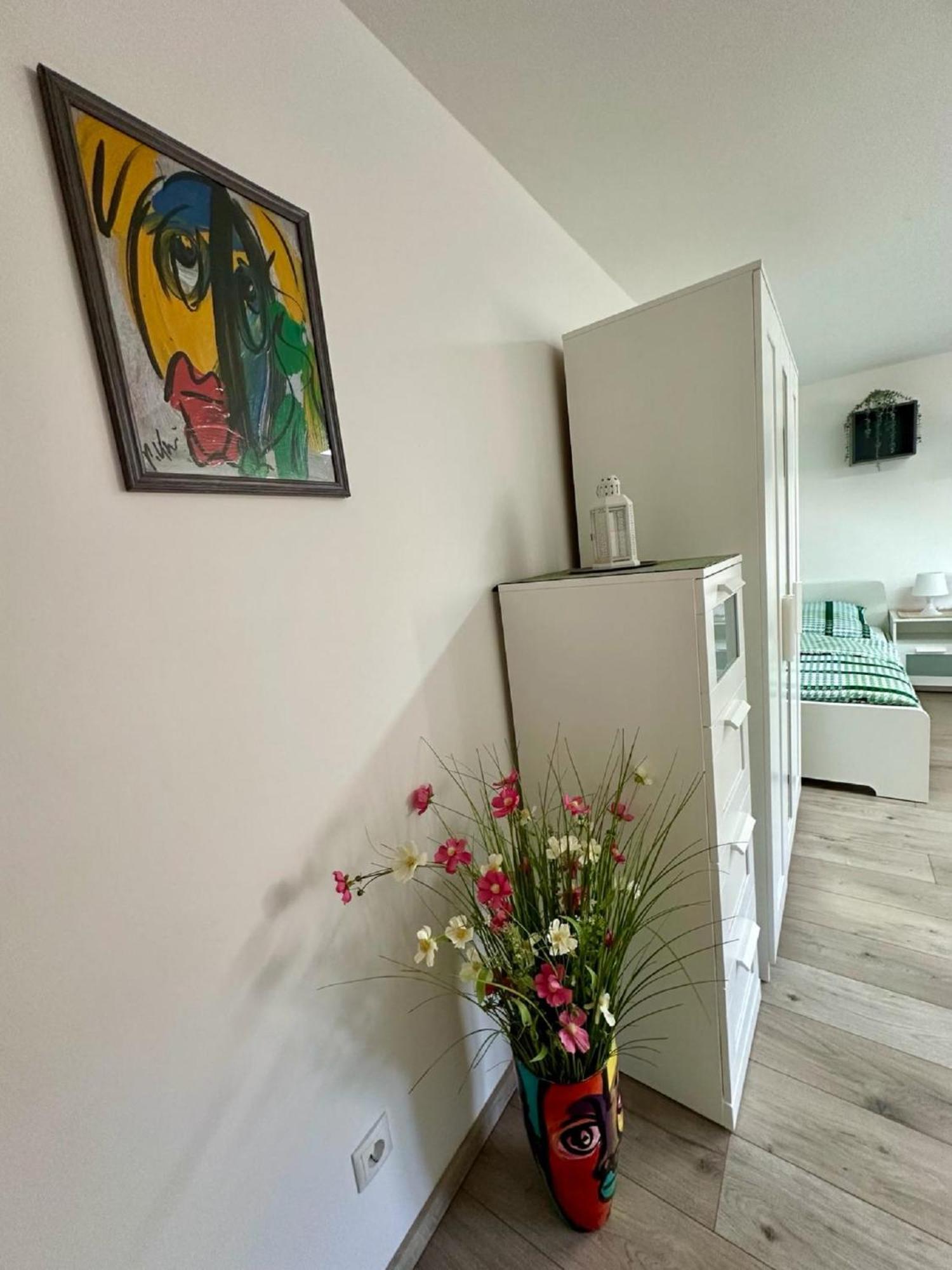 Ferienwohnungen Goja Bad Konigshofen Bagian luar foto